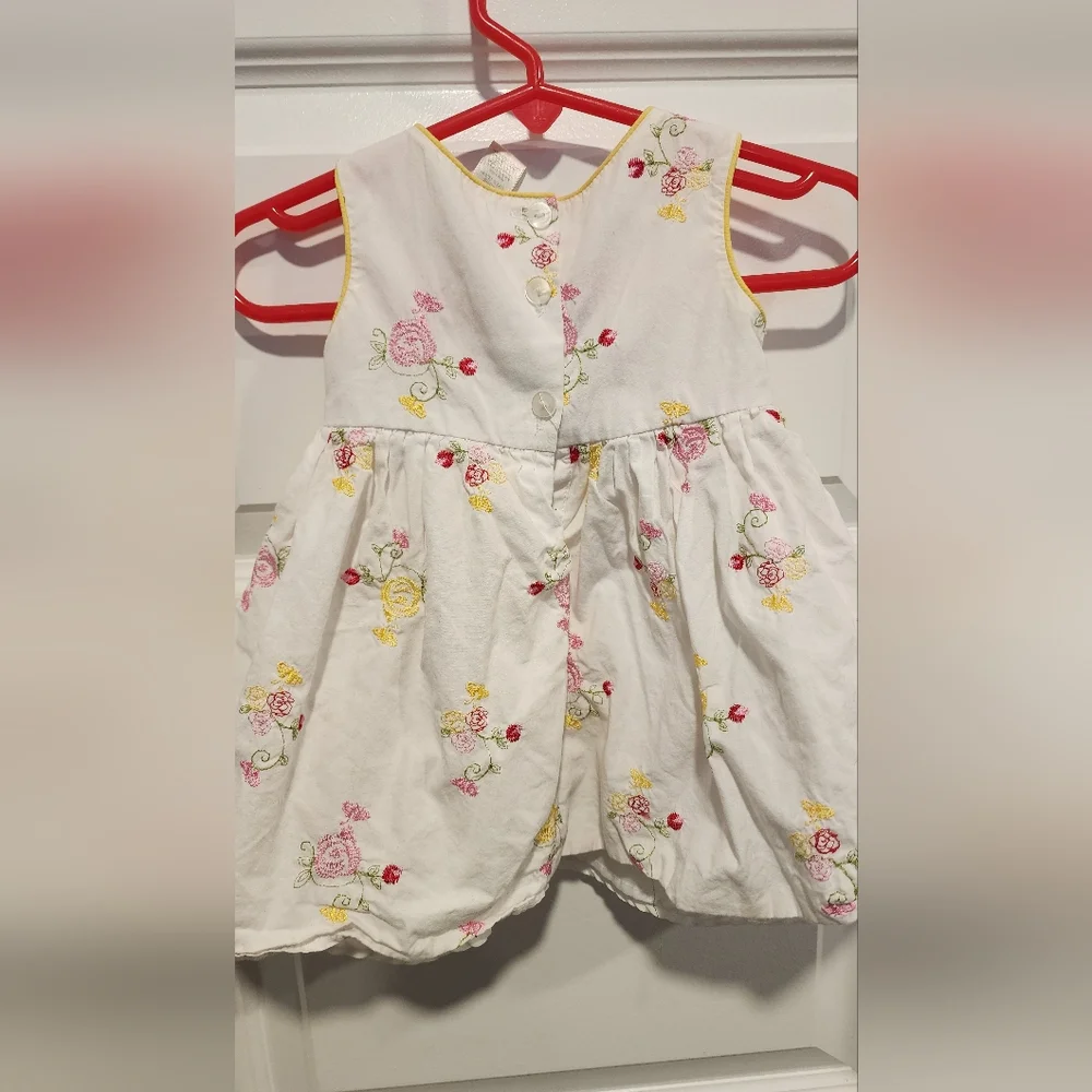 George Y2K Vtg Yellow and White Floral Dress Infants Size 3-6 Months Girls